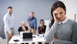 Bullying no local de trabalho e risco subsequente de transtornos mentais e uso de psicotrópicos